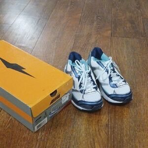 Avia Women's Cantilever Athletic Sneakers